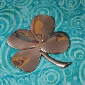 Silver 4 Leaf Clover Home Decor